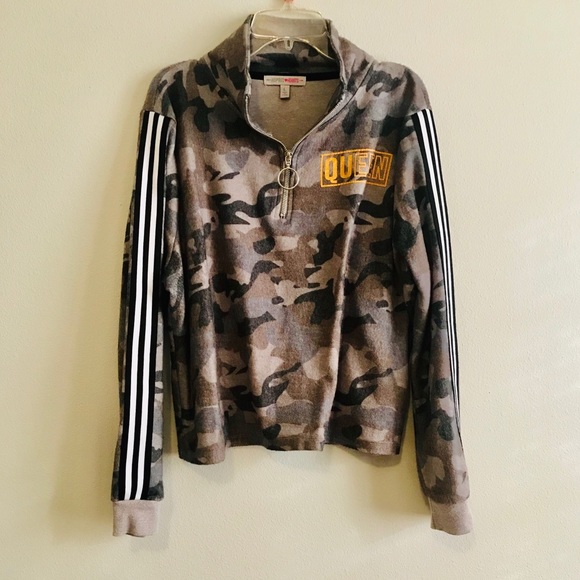 Zip up pullover